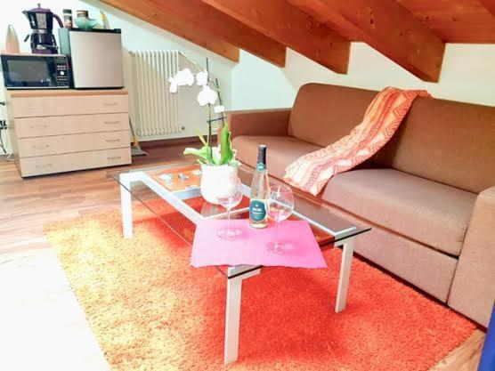 Casa Vacanza Zaira & Claudio Pianello Del Lario Eksteriør bilde